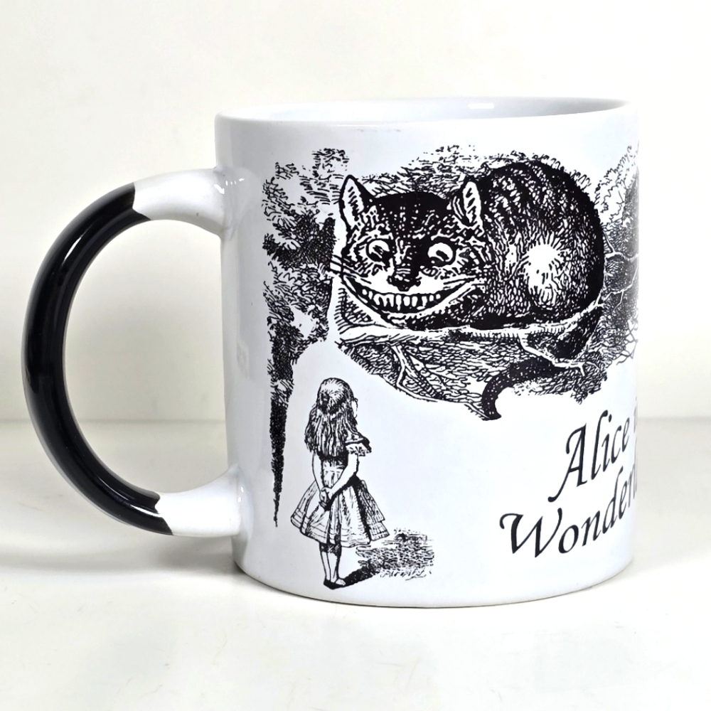 Alice in Wonderland Cheshire Cat Mug